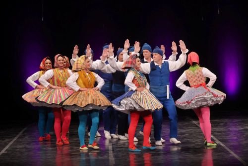 Ansambl LADO nastupio u Nacionalnoj operi i baletu u Skoplju