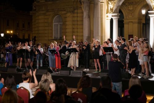Zagreb pjeva pod zvijezdama: HNK u Zagrebu i Jutarnji list donose veliki koncert Forevergreen